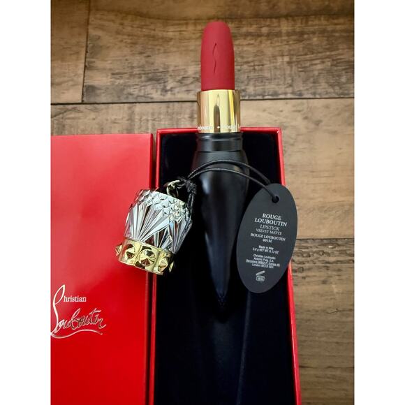 Christian Louboutin Rouge Louboutin 001 Velvet Matte Lipstick NEW - Picture 9 of 10